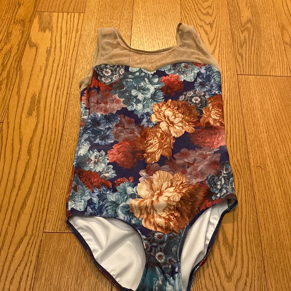 Eleve Dancewear Leotard, Size L